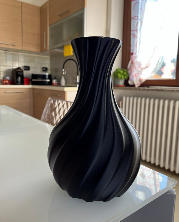 Twisted Vase - Handcrafted in PLA, Unique Spiral Design