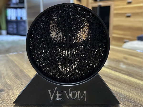 VENOM STRING-ART / MARVEL / COMICS