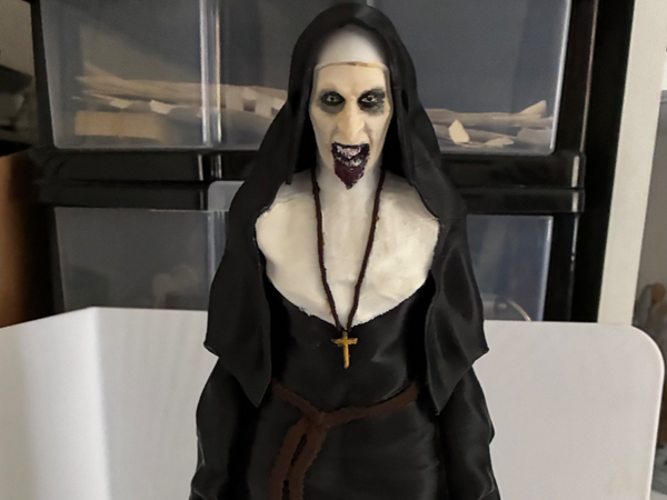 PLA The Nun Screaming Plate - Unique 3D Printed Art Piece