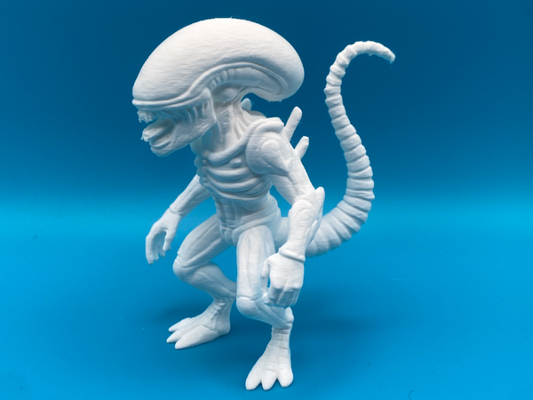 Figurină Alien Personalizată - Fabricată din PLA de Înaltă Calitate