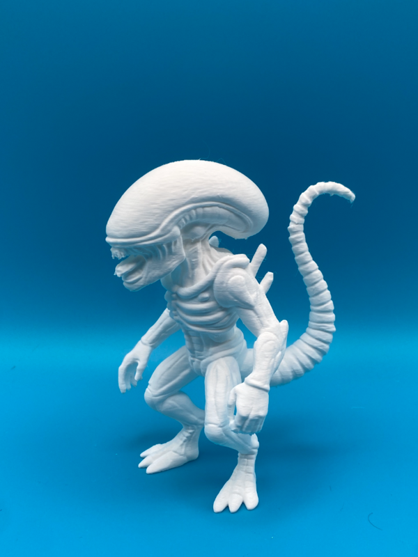 Figurină Alien Personalizată - Fabricată din PLA de Înaltă Calitate