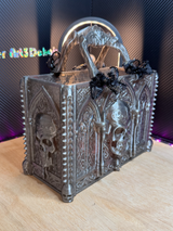 Un sac și un craniu arhitectural gotic artistic unicat, printate 3D din PLA